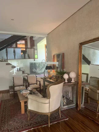 Imagem Casa em Condomínio em meio a natureza com 10 casas na Granja Viana!!!!
