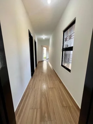 Imagem Sobrado Recém Reformado à Venda no Vale dos Lagos, Tatuí