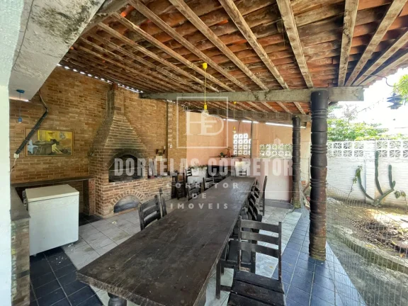 Imagem CASA AMPLA COM ÁREA GOURMET, PISCINA E CASA EXTRA