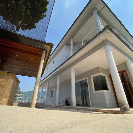 Imagem VENDO CASA AMPLA VILA VALQUREIRE, JACAREPAGUÁ COM 250 m²