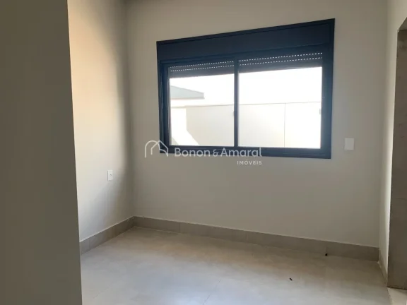 Imagem Casa térrea nova à venda com 3 quartos sendo 3 suítes, todas com armários planejados, ar condici...