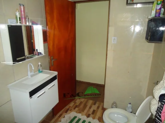 Imagem Casa para Venda em Limeira, Jardim Lagoa Nova, 4 dormitórios, 2 banheiros, 2 vagas