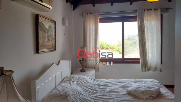 Imagem Casa com 5 dormitórios, 260 m² - venda por R$ 3.700.000,00 ou aluguel por R$ 15.260,00/mês - Village de Búzios - Armação dos Búzios/RJ
