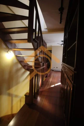 Imagem Imperdível oportunidade: Casa à venda ou locação no Alto da Boa Vista, São Paulo-SP, 3 quartos, 1 suíte, 2 salas, 3 banheiros, 2 vagas, 125m².