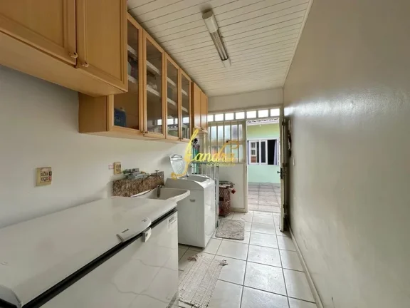 Imagem Casa no Centro de Xangri-la com 05 dormitórios com piscina