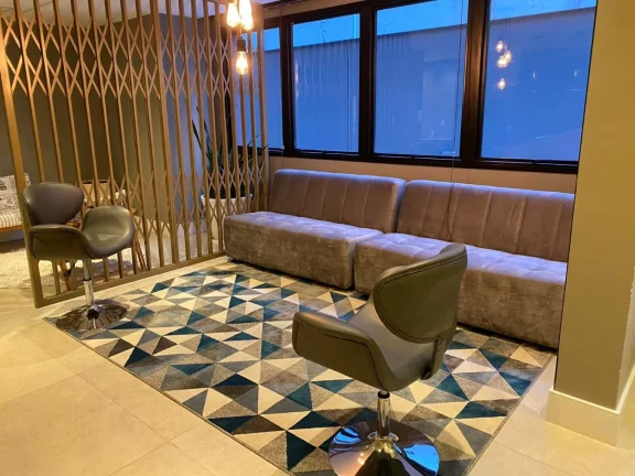 Imagem Lindo apartamento com 43 m², com acabamentos de primeira linha, fogão, armários, bancada da pia e...