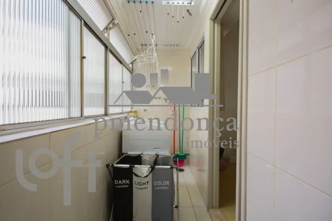 Imagem Apartamento à venda em Pinheiros com 2 quartos e 1 vaga ,81m2