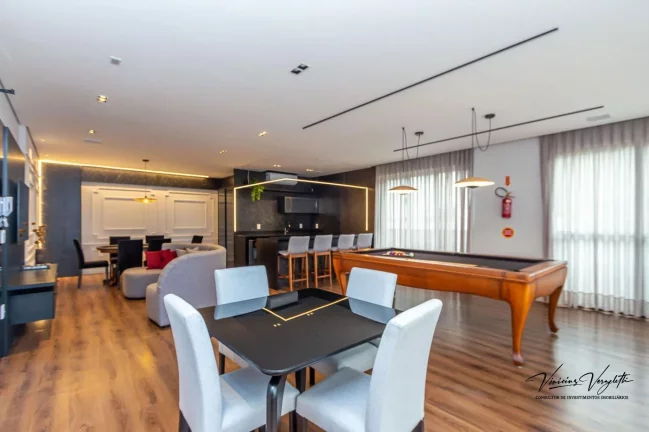 Imagem Apartamento 4 ou + dormitórios para Venda em Balneário Camboriú / SC no bairro Pioneiros