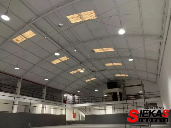 Imagem Galpão Comercial em Condomínio à Venda em São Paulo-SP, na Vila Formosa! Com 8 Banheiros e 650,00 m² de Área!