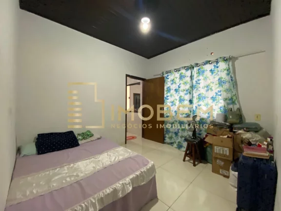 Imagem Imperdível: Casa à venda em Sinop-MT, bairro Jardim Celeste, 4 quartos, 2 suítes, 2 salas, 3 banheiros, 1 vaga, 140m².