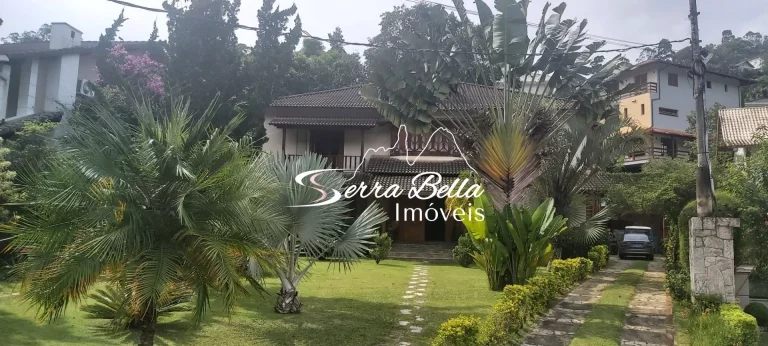 Imagem Casa alto padrão no Vale dos Eucaliptos com 6 dormitórios à venda, 575 m² por R$ 2.990.000 - Quebra Frascos - Teresópolis/RJ