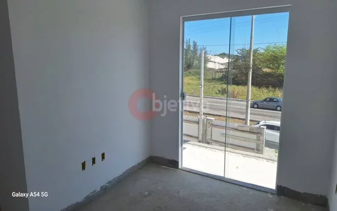 Imagem Casa duplex à venda de 4 quartos com quintal - Foguete - Cabo Frio.