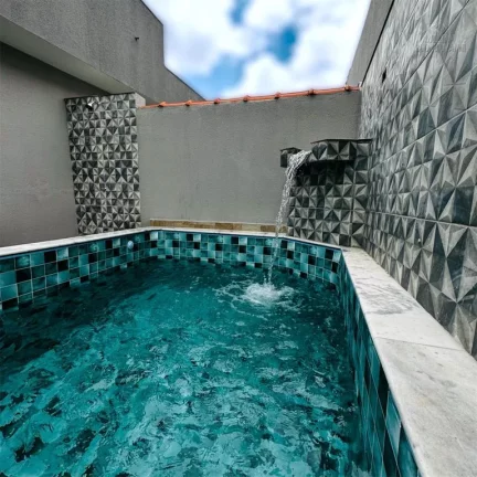 Imagem CASA COM 2 QUARTOS E PISCINA LINDO ACABAMENTO EM ITANHAÉM!