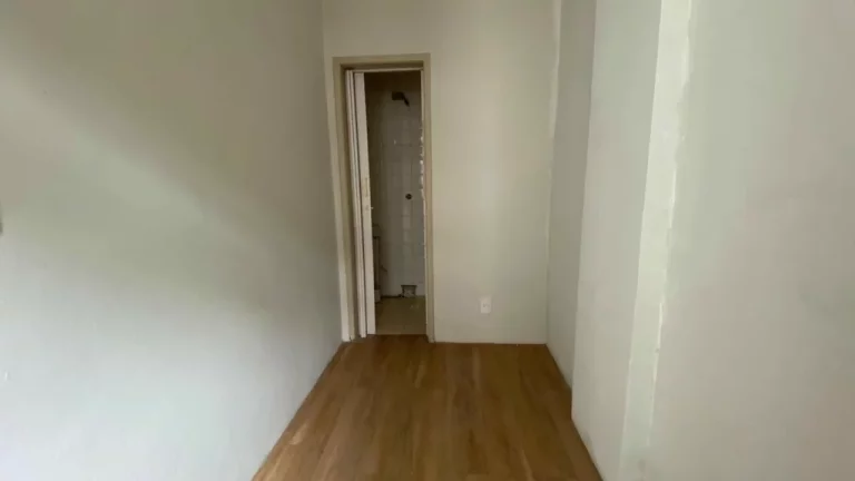 Imagem Praça Grande Apto POA13934 - Apartamento à venda no bairro Centro Histórico - Porto Alegre/RS