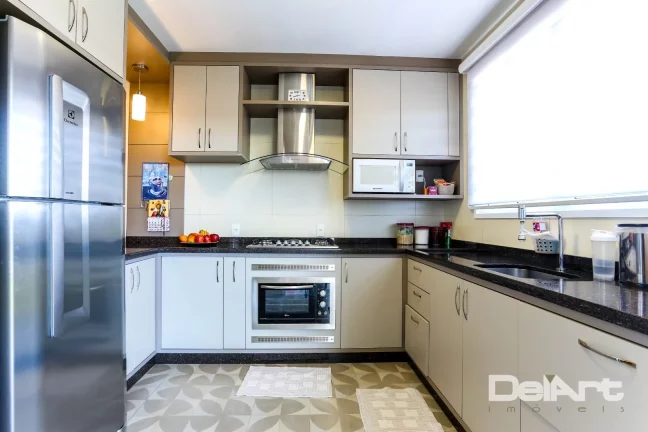 Imagem CASA RESIDÊNCIAL EM CONDOMÍNIO FECHADO (alto padrão) - Com PISCINA AQUECIDA em Mafra/SC - 237.00m2 de construção - 535,00m2 de Terreno.