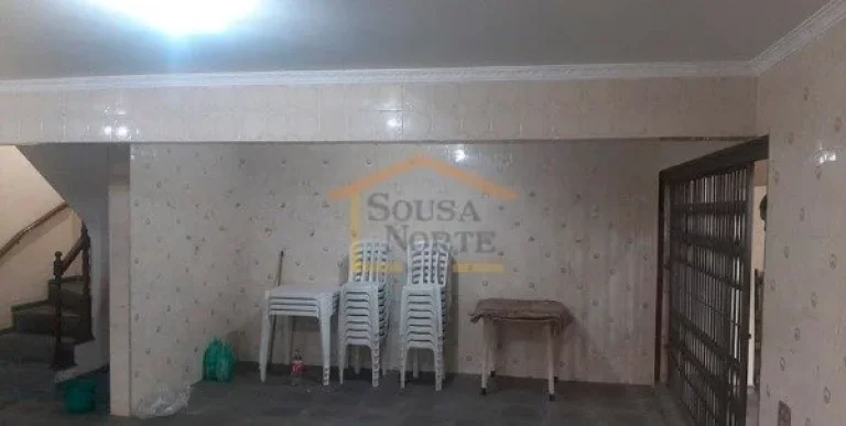 Imagem Casa à venda no Parque Mandaqui com 307m² de área privativa e 5 dormitórios, sendo 3 suítes. Am...