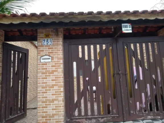 Imagem Casa para Venda em Itanhaém, Vila Loty, 2 dormitórios, 1 suíte, 2 banheiros, 2 vagas