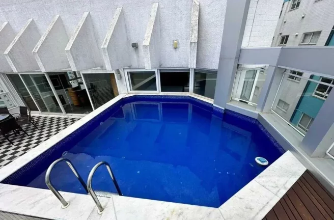 Imagem Cobertura Duplex com 5 dormitórios sendo 4 suítes e 4 vagas de garagem em Balneário Camboriú