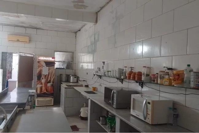 Imagem Loja com Ponto Comercial para venda em Pedra de Guaratiba