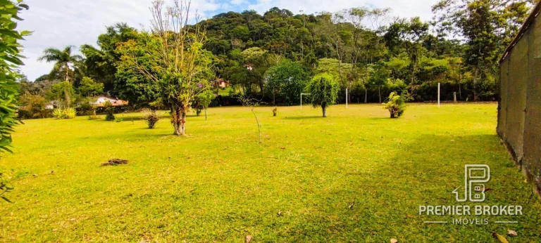 Imagem Casa com 5 dormitórios à venda, 620 m² por R$ 1.650.000 - Próximo a Albuquerque - Teresópolis/RJ