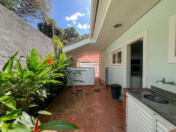 Imagem Casa de Alto Padrão à Venda em Fradinhos - Vitória/ES