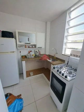 Imagem Otimo apartamento com sala dois quartos e dependencia completa, condominio com area de lazer todo reformado,segurança 24horas, na Alameda Boa Ventura,