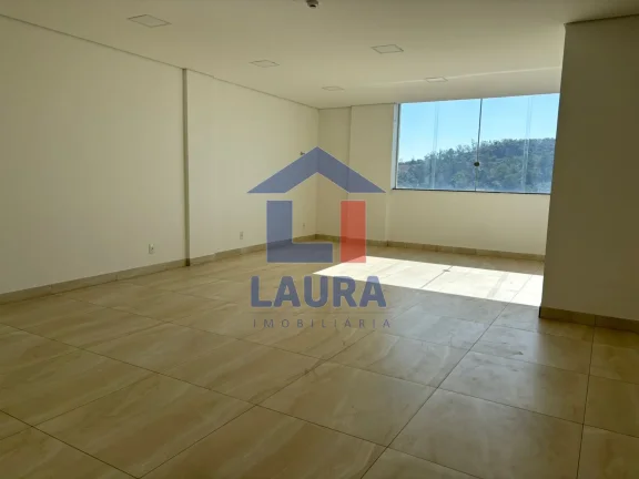 Imagem SALA COMERCIAL em PARÁ DE MINAS - MG, CENTRO