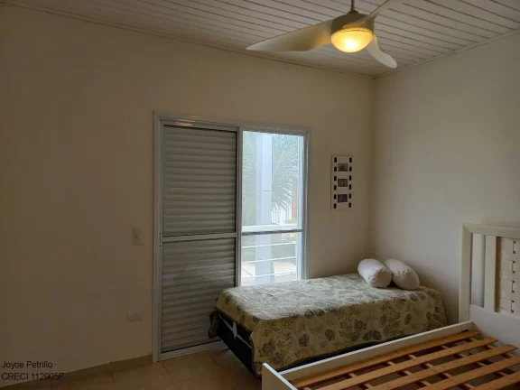 Imagem Casa em Condomínio Fechado de Alto Padrão à Venda em Peruíbe.