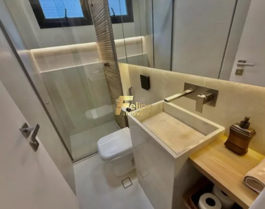 Imagem BELÍSSIMO APARTAMENTO DE 04 SUÍTES, FRENTE MAR, À VENDA PORTEIRA FECHADA NA PRAIA DO MORRO, EM GUARAPARI/ES!