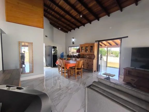 Imagem Casa em Condomínio para Venda em Brasília, Setor Habitacional Jardim Botânico, 2 dormitórios, 2 suítes, 3 banheiros, 4 vagas