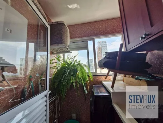 Imagem Apartamento reformado em Moema Pássaros com 2 dormitórios sendo 1 suite