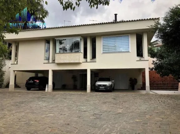 Imagem LINDA CASA CONTEMPORÂNEA, EM FINAL DE RUA COM VISTA PARA O VERDE