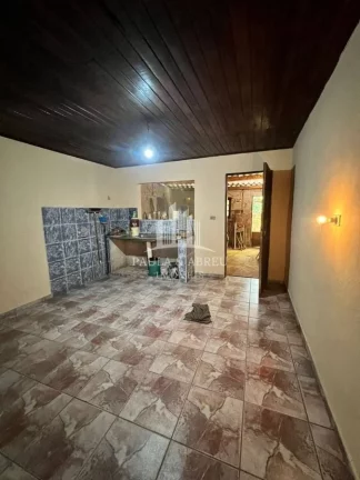 Imagem Chácara 3.766m², 4 Cômodos, 1 Banheiro no Jardim Feital, Mauá-SP