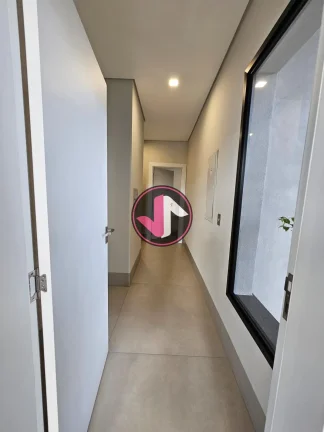 Imagem Venda Incrível em Cuiabá: Casa Neoclássica no Condomínio Villa Jardim Descubra o luxo e a elegâ...
