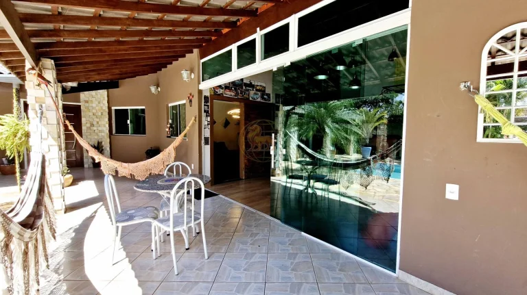 Imagem Casa à Venda em Itapetininga – 285 m², 4 Dormitórios, 1 Suíte, Piscina e Pomar em Terreno de 1.000 m²