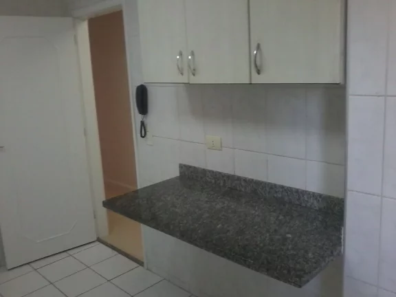 Imagem Ótimo apto, no centro da cidade próximo ao Sesc, com 2 quartos com armários, sala 2 ambientes, co...