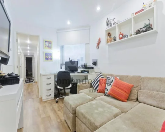Imagem Excelente apartamento todo reformado em ótimo estado de conservação, living para 3 ambientes, var...
