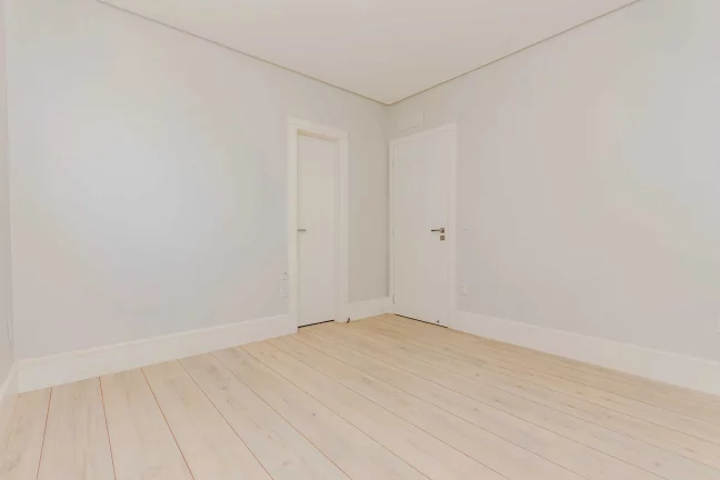 Imagem Apartamento frente mar com 4 suítes e 4 vagas de garagem em Balneário Camboriú