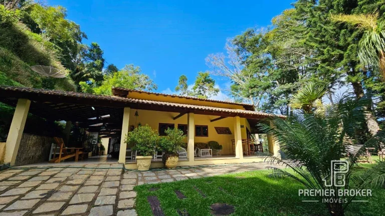 Imagem Casa com 3 dormitórios à venda, 350 m² por R$ 1.300.000,00 - Fazenda Boa Fé - Teresópolis/RJ