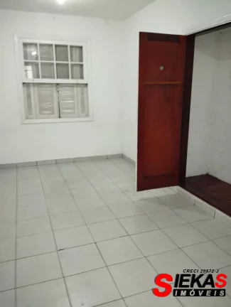 Imagem Casa comercial para venda ou locação em São Paulo-SP, Tatuapé: 5 quartos, 3 banheiros, 2 vagas, 200m². Venha conferir!