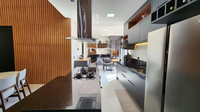 Imagem Ibiti Reserva - Casa Térrea AC 164m² | AT 250 m² | 3 Dorm | 3 Ban | 4 Vagas | Piscina | Fotovoltaica