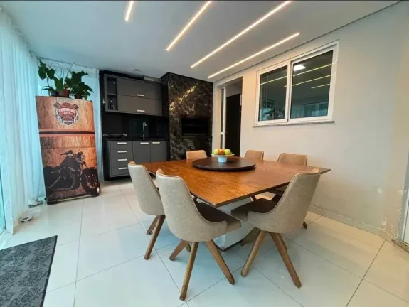 Imagem Cobertura duplex mobiliada e decorada vista mar com 4 suítes e 1 vaga em Meia Praia Itapema