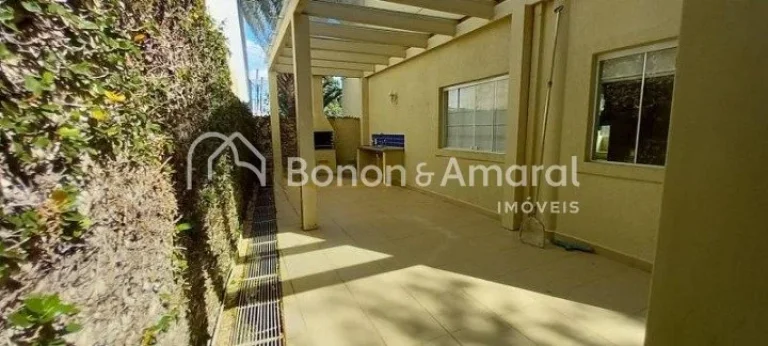 Imagem Linda casa à venda com design moderno no Jardim Botânico; suas acomodações contam com living de ...