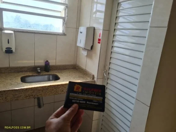 Imagem Galpão para Venda em DUQUE DE CAXIAS, Figueira, 2 banheiros