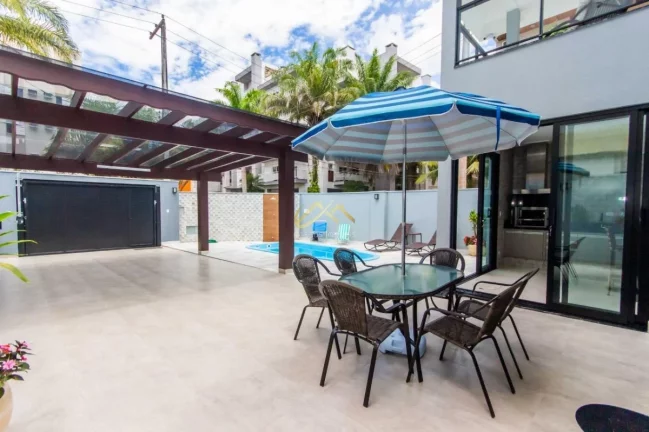 Imagem Linda casa na Praia Grande