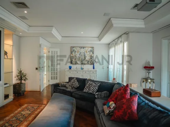 Imagem Vendo linda cobertura duplex localizada em ponto estratégico dos jardins, em prédio com tijolo a vista!!! Com 7 garagens, depósito no subsolo do edif