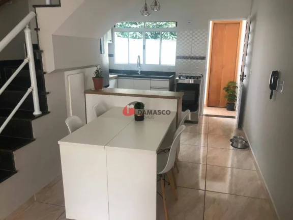 Imagem Sobrado à venda 2 Quartos, 2 Suites, 2 Vagas, 67M², Vila Lúcia, São Paulo - SP