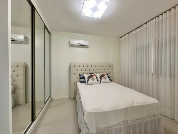 Imagem Apartamento 4 Dormitórios - Bairro Navegantes