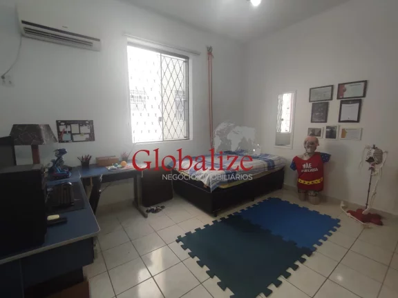 Imagem Excelente sobrado com 3 dormitórios, suíte, sala 3 ambientes e piscina no bairro do Boqueirão em Santos por R$ 1.700.000,00