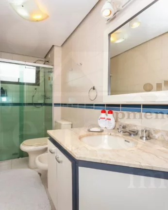 Imagem Apartamento com living para 03 ambientes espaçosos, lavabo, terraço, 03 dormitórios aconchegantes...